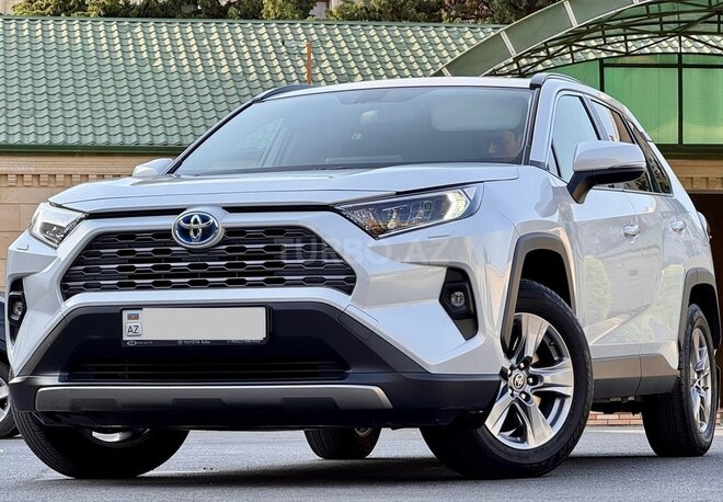 Toyota RAV4 2023, 33,000 km - 2.5 л - Bakı