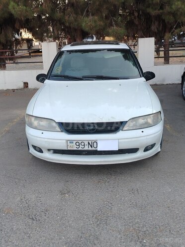 Opel Vectra 1997, 352,000 km - 2.0 l - Qazax