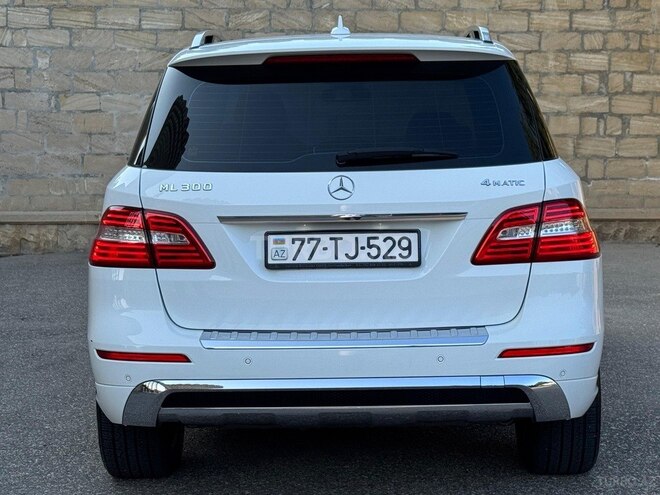 Mercedes ML 350 4MATIC 2014, 220,000 km - 3.5 л - Bakı
