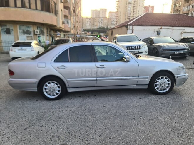 Mercedes E 270 2000, 345,000 km - 2.7 l - Bakı