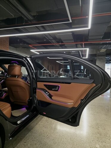 Mercedes-Maybach S 400 2023, 8,400 km - 2.5 l - Bakı