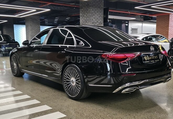 Mercedes-Maybach S 400 2023, 8,400 km - 2.5 l - Bakı
