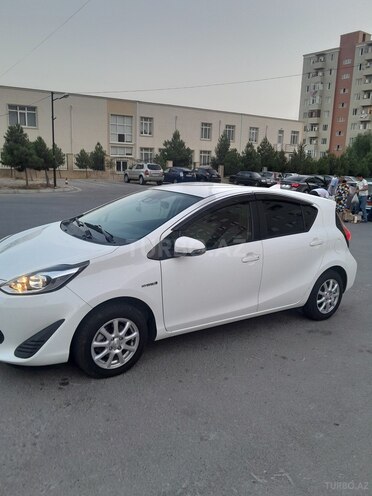 Toyota Aqua 2017, 120,000 km - 1.5 l - Bakı
