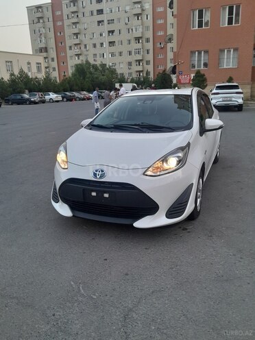 Toyota Aqua 2017, 120,000 km - 1.5 l - Bakı