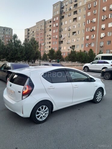 Toyota Aqua 2017, 120,000 km - 1.5 l - Bakı