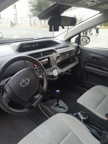 Toyota Aqua 2017, 120,000 km - 1.5 l - Bakı