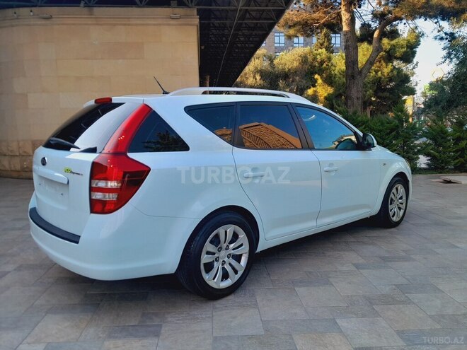 Kia  2009, 215,300 km - 1.6 l - Bakı