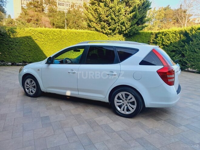 Kia  2009, 215,300 km - 1.6 l - Bakı