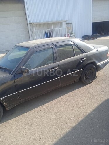 Mercedes E 220 1993, 550,000 km - 2.2 l - Bakı