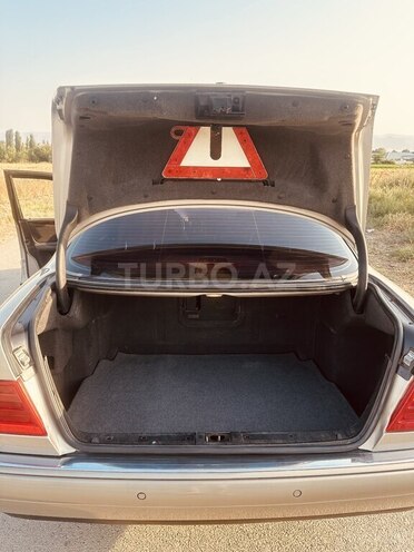 Mercedes E 240 1998, 490,000 km - 2.4 l - Şəmkir
