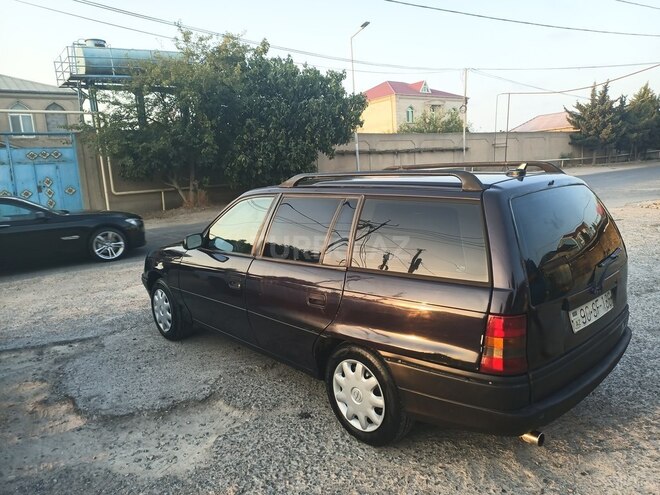 Opel Astra 1994, 250,000 km - 1.6 l - Bakı