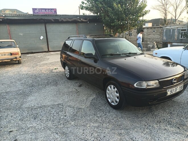 Opel Astra 1994, 250,000 km - 1.6 l - Bakı