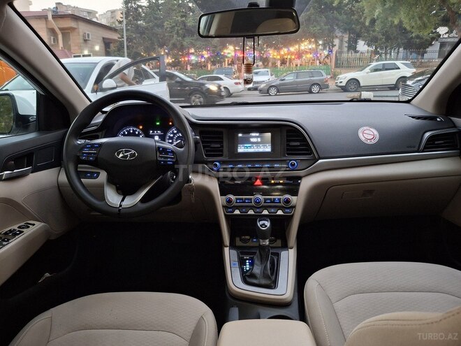 Hyundai Elantra 2020, 72,000 km - 2.0 l - Bakı