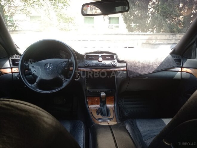 Mercedes E 220 2006, 267,765 km - 2.2 l - Bakı
