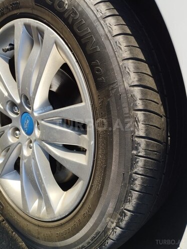 Ford Focus 2012, 217,000 km - 1.6 l - Gəncə