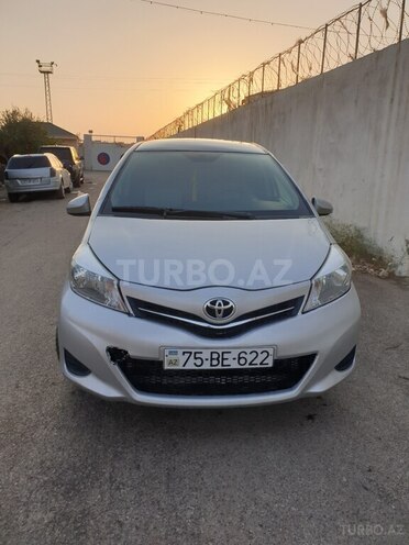 Toyota Yaris 2012, 138,000 km - 1.3 л - Bakı