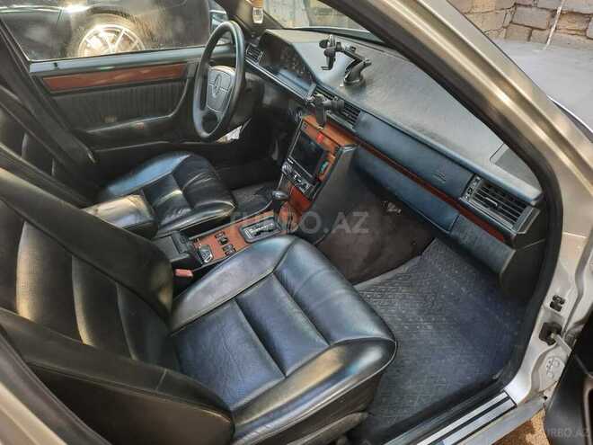 Mercedes E 200 1994, 333,000 km - 2.0 l - Bakı