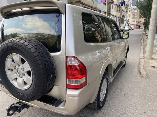 Mitsubishi Pajero 2004, 241,041 km - 2.8 l - Sumqayıt
