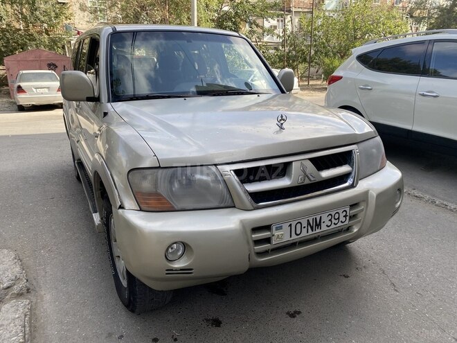 Mitsubishi Pajero 2004, 241,041 km - 2.8 l - Sumqayıt