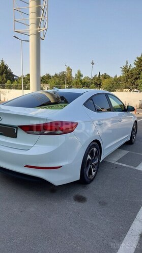 Hyundai Elantra 2017, 225,310 km - 2.0 l - Bakı