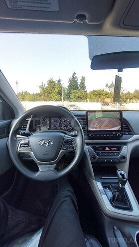Hyundai Elantra 2017, 225,310 km - 2.0 l - Bakı
