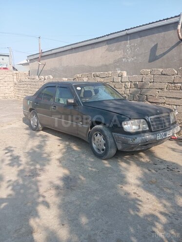 Mercedes 300 D 1994, 110,000 km - 3.0 l - Bakı