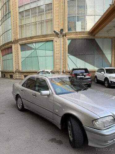 Mercedes C 180 1999, 355,000 km - 1.8 l - Bakı