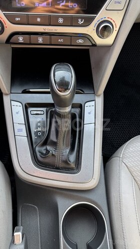Hyundai Elantra 2016, 140,000 km - 2.0 l - Bakı