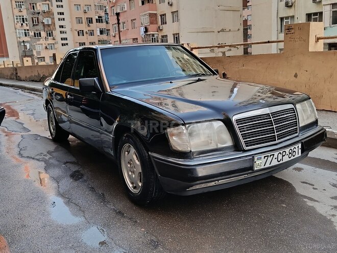 Mercedes E 220 1993, 450,000 km - 2.2 l - Bakı