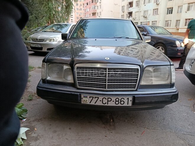 Mercedes E 220 1993, 450,000 km - 2.2 l - Bakı