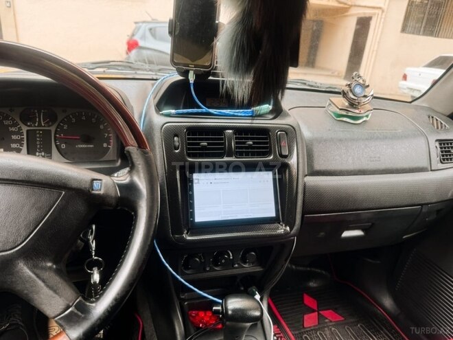 Mitsubishi Pajero io 2001, 265,000 km - 1.8 l - Bakı