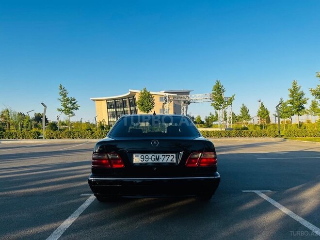 Mercedes E 270 2000, 580,000 km - 2.7 l - Salyan