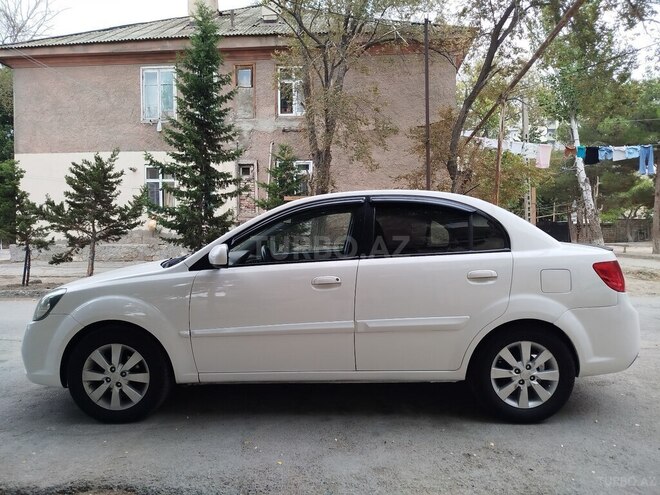 Kia Rio 2010, 320,000 km - 1.4 l - Sumqayıt