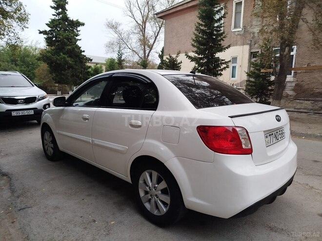 Kia Rio 2010, 320,000 km - 1.4 l - Sumqayıt