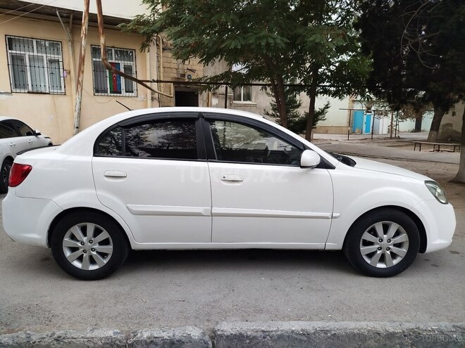 Kia Rio 2010, 320,000 km - 1.4 l - Sumqayıt