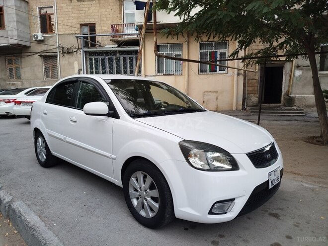 Kia Rio 2010, 320,000 km - 1.4 l - Sumqayıt