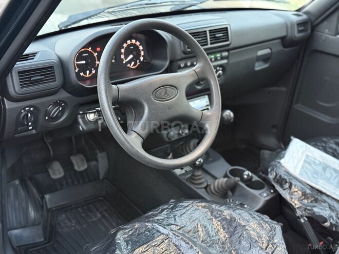 LADA (VAZ) Niva 2025, 2,200 km - 1.7 л - Gəncə