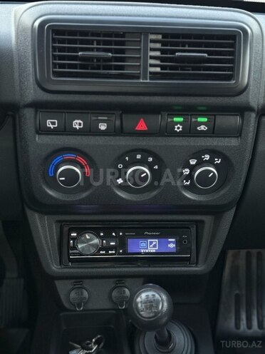 LADA (VAZ) Niva 2025, 2,200 km - 1.7 л - Gəncə