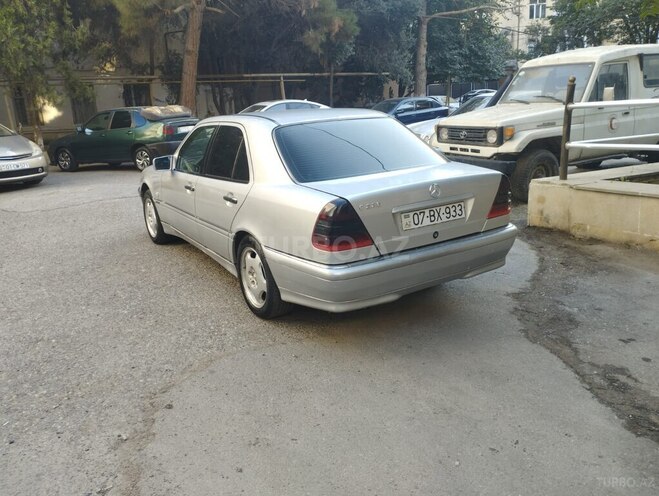 Mercedes C 220 1997, 450,000 km - 2.2 л - Xırdalan