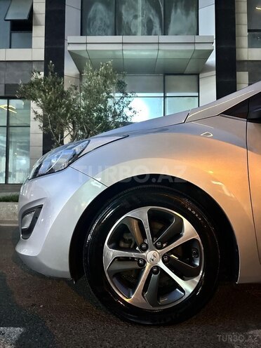 Hyundai i30 2015, 131,000 km - 1.6 l - Bakı