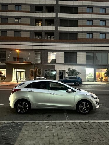 Hyundai i30 2015, 131,000 km - 1.6 l - Bakı