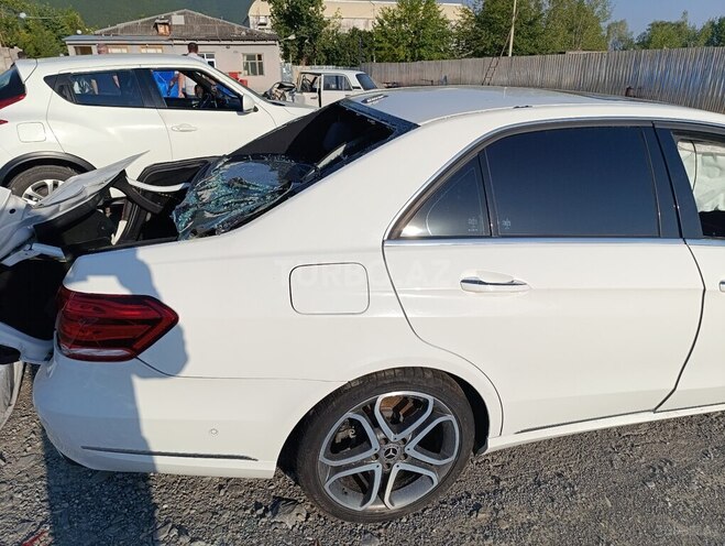 Mercedes E 250 4MATIC 2015, 230,000 km - 2.1 l - Şəki