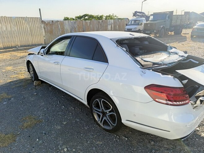 Mercedes E 250 4MATIC 2015, 230,000 km - 2.1 l - Şəki
