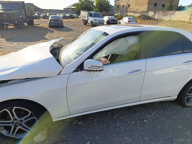 Mercedes E 250 4MATIC 2015, 230,000 km - 2.1 l - Şəki