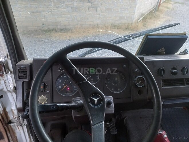 Mercedes 814 D 1991, 573,825 km - 6.2 l - Beyləqan