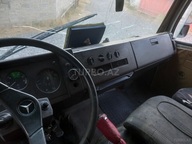 Mercedes 814 D 1991, 573,825 km - 6.2 l - Beyləqan