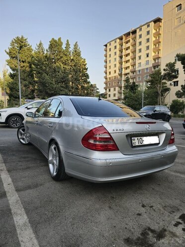 Mercedes E 240 2002, 238,000 km - 2.6 l - Bakı