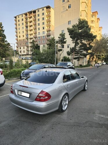 Mercedes E 240 2002, 238,000 km - 2.6 l - Bakı