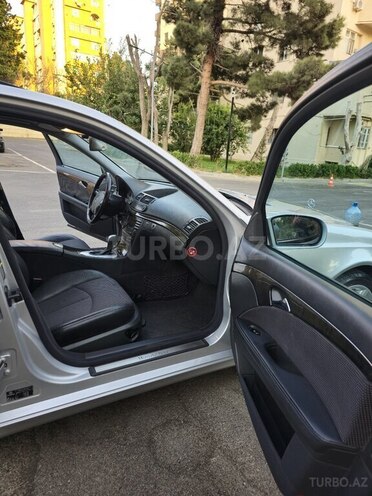Mercedes E 240 2002, 238,000 km - 2.6 l - Bakı