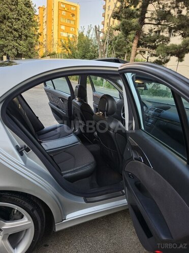 Mercedes E 240 2002, 238,000 km - 2.6 l - Bakı